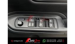 
Toyota Esquire 2015 full									