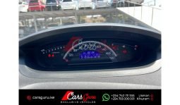 Honda Freed Spike 2015 full