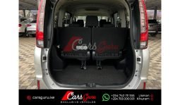 Toyota Esquire 2015 full