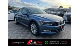 Volkswagen Passat 2015 full