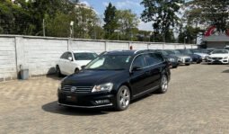 Volkswagen Passat 2015 full