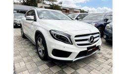 Mercedez GLA180 2015 full