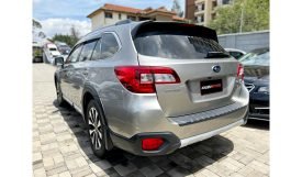 Subaru Outback 2016