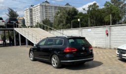 Volkswagen Passat 2015 full
