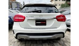 Mercedez GLA180 2015 full