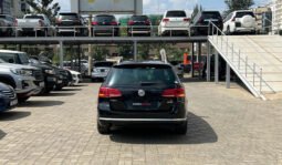 Volkswagen Passat 2015 full