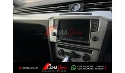 Volkswagen Passat 2015 full