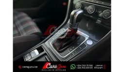 Volkswagen Golf Variant 2015 full