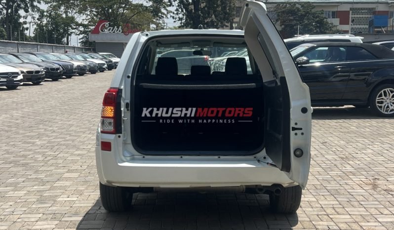 
SUZUKI ESCUDO 2015 full									