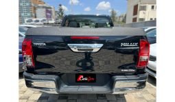 
Toyota HILUX 2017 full									
