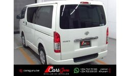 
TOYOTA HIACE VAN 2015 full									