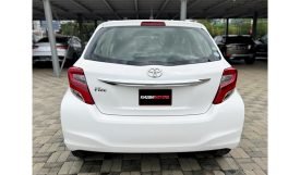 Toyota Vitz 2015
