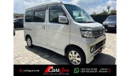 
Daihatsu Atrai Wagon 2015 full									