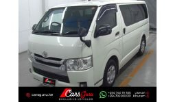 
TOYOTA HIACE VAN 2015 full									
