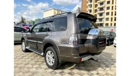 
Mitsubishi PAJERO 2016 full									