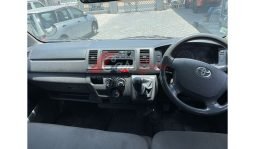 
TOYOTA HIACE VAN 2015 full									