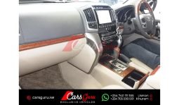 TOYOTA LAND CRUISER PRADO 2015 full