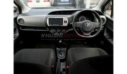 
Toyota Vitz 2015 full									