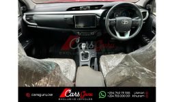 
Toyota Hilux Double Cabin 2016 full									