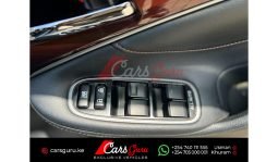 
Toyota Crown Athlete 2015 full									