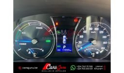 
Toyota Crown Athlete 2015 full									