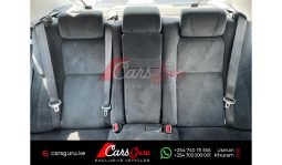 
Toyota Crown Athlete 2015 full									