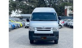 TOYOTA HIACE VAN 2016