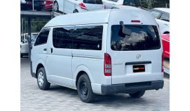 TOYOTA HIACE VAN 2016