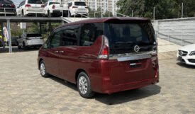 Nissan Serena 2016