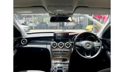 
Mercedes-Benz C200 2015 full									