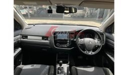 Mitsubishi Outlander 2015 full