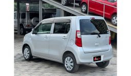 Suzuki Wagon R 2015 full