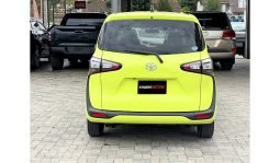Toyota Sienta 2016 full