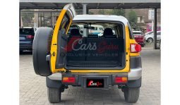 
Toyota FJ Cruiser 2016 full									