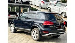 Volkswagen Touareg 2013 full