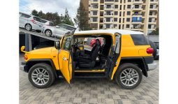 
Toyota FJ Cruiser 2016 full									