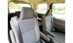 
Toyota Voxy 2015 full									