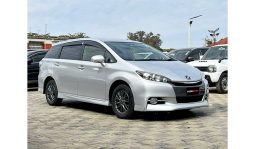Toyota Wish 2016 full