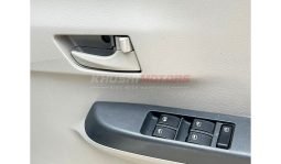 
Daihatsu Mira e:S 2015 full									