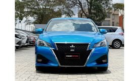 Toyota Crown Athlete 2016