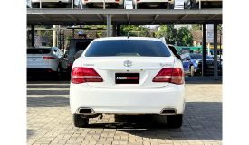 Toyota Crown Royal Saloon 2009