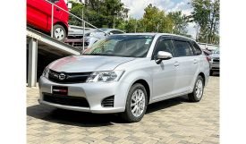 Toyota Fielder 2015
