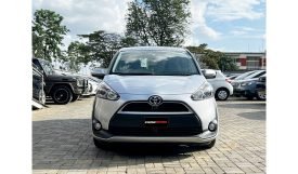 Toyota Sienta 2016