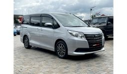 Toyota Noah 2016 full