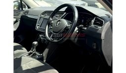 Volkswagen Tiguan 2016 full