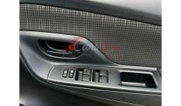 Toyota Vitz 2017 full