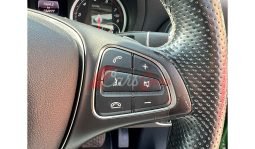 Mercedes Benz A180 2016 full