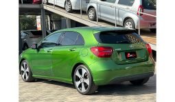 Mercedes Benz A180 2016 full