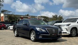 Toyota Crown Royal Saloon 2016