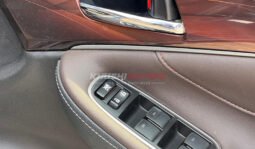 Toyota Crown Royal Saloon 2016 full